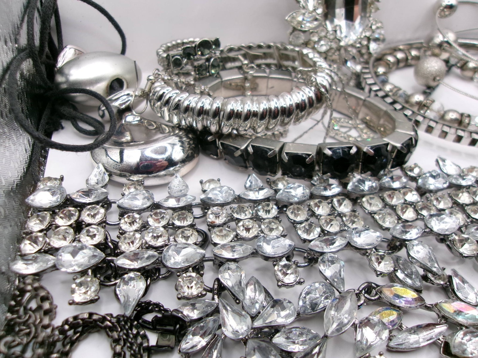 Vintage & Mod Estate Costume Jewelry Lot~AVON~GIVENCHY~KENDRA SCOTT~PD~EXPRESS