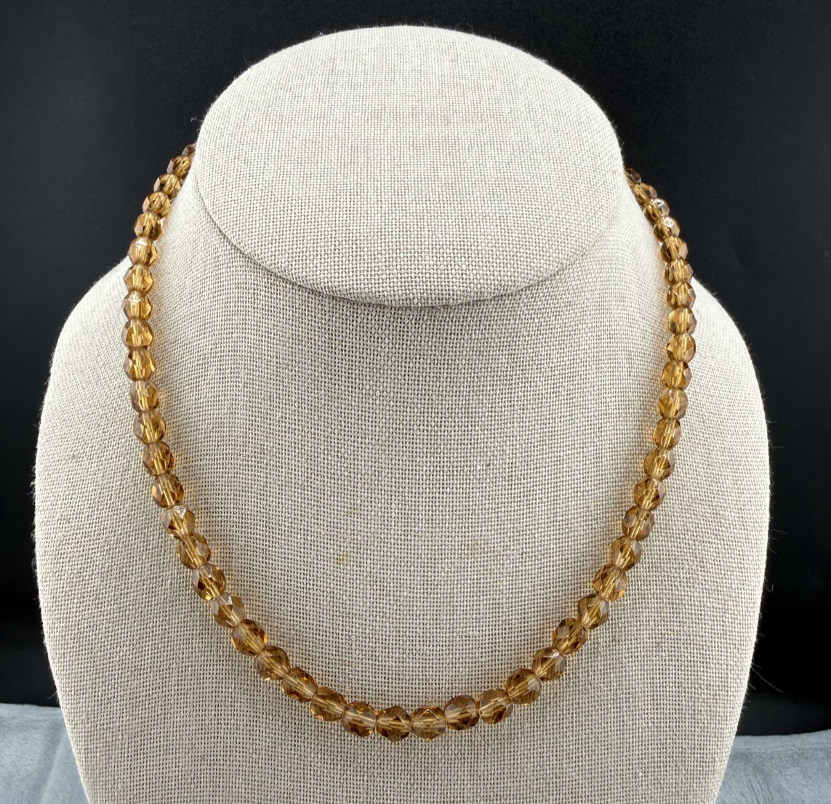Vintage Brown Faceted Glass Beaded Necklace Silver Tone 16″