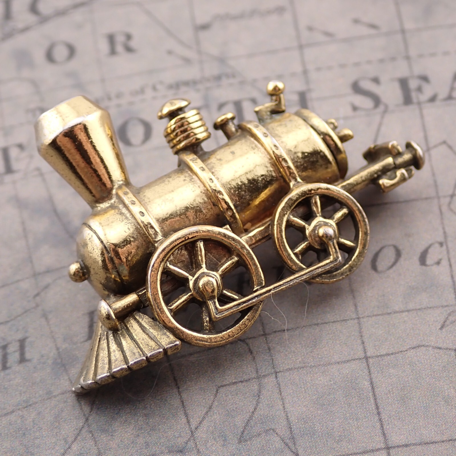 Vintage Zentall Locomotive Train Engine Gold Tone Pin Brooch