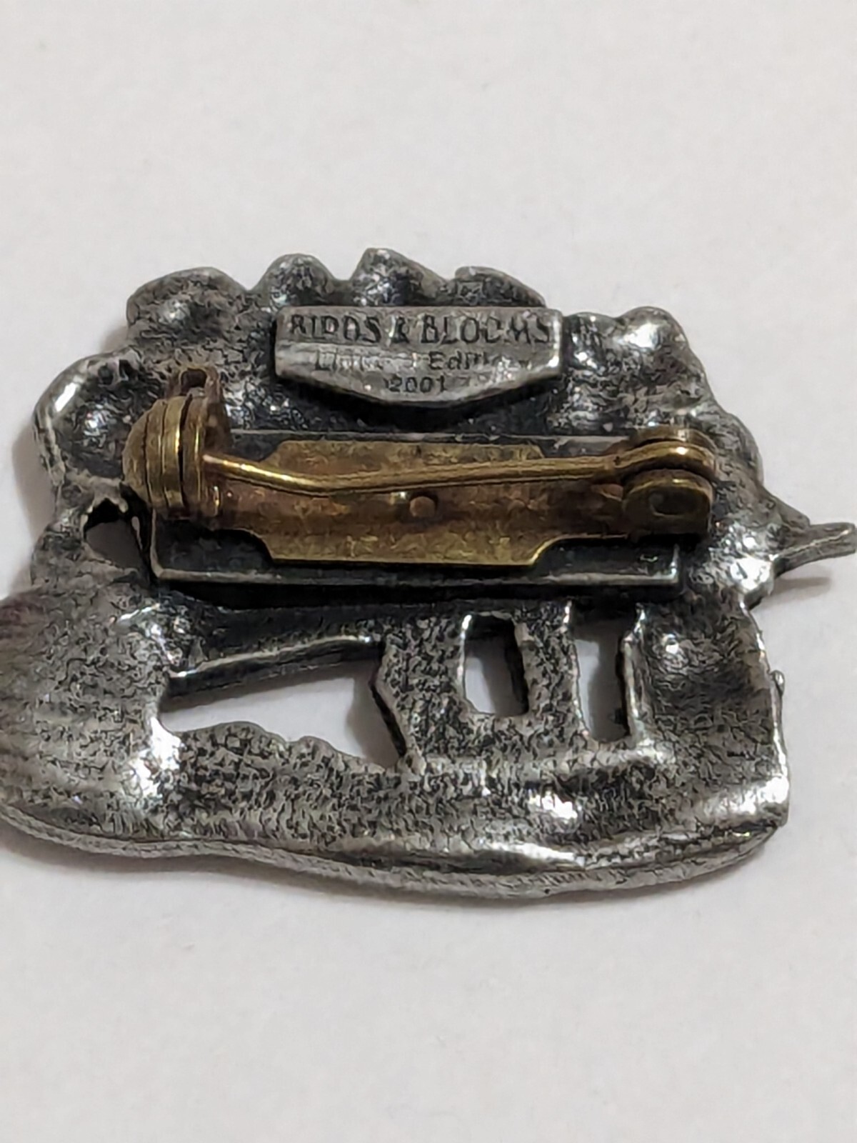 Birds & Blooms Limited Edition 2001 Pewter Wheelbarrow & Flowers Brooch/Pin. 1″.