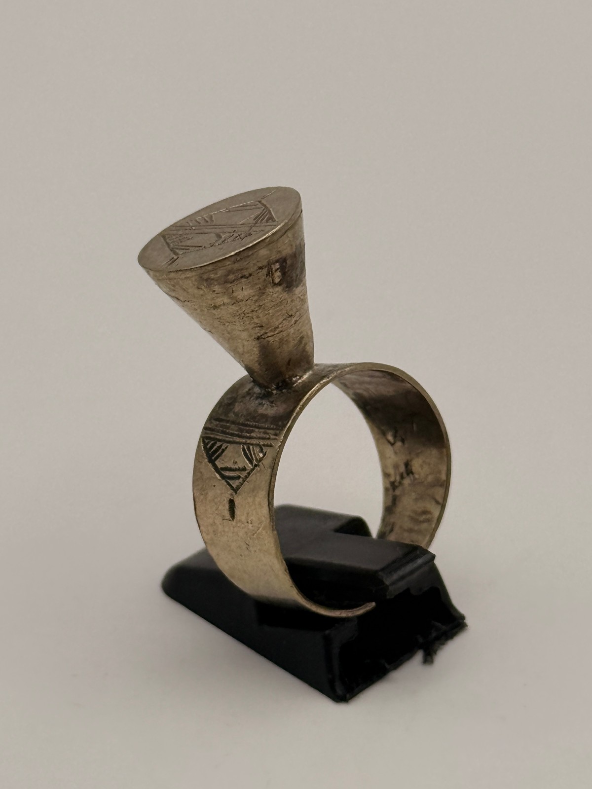 Rare Amazigh Berber Handmade Antique Ring – Authentic Moroccan Tuareg Jewelry!