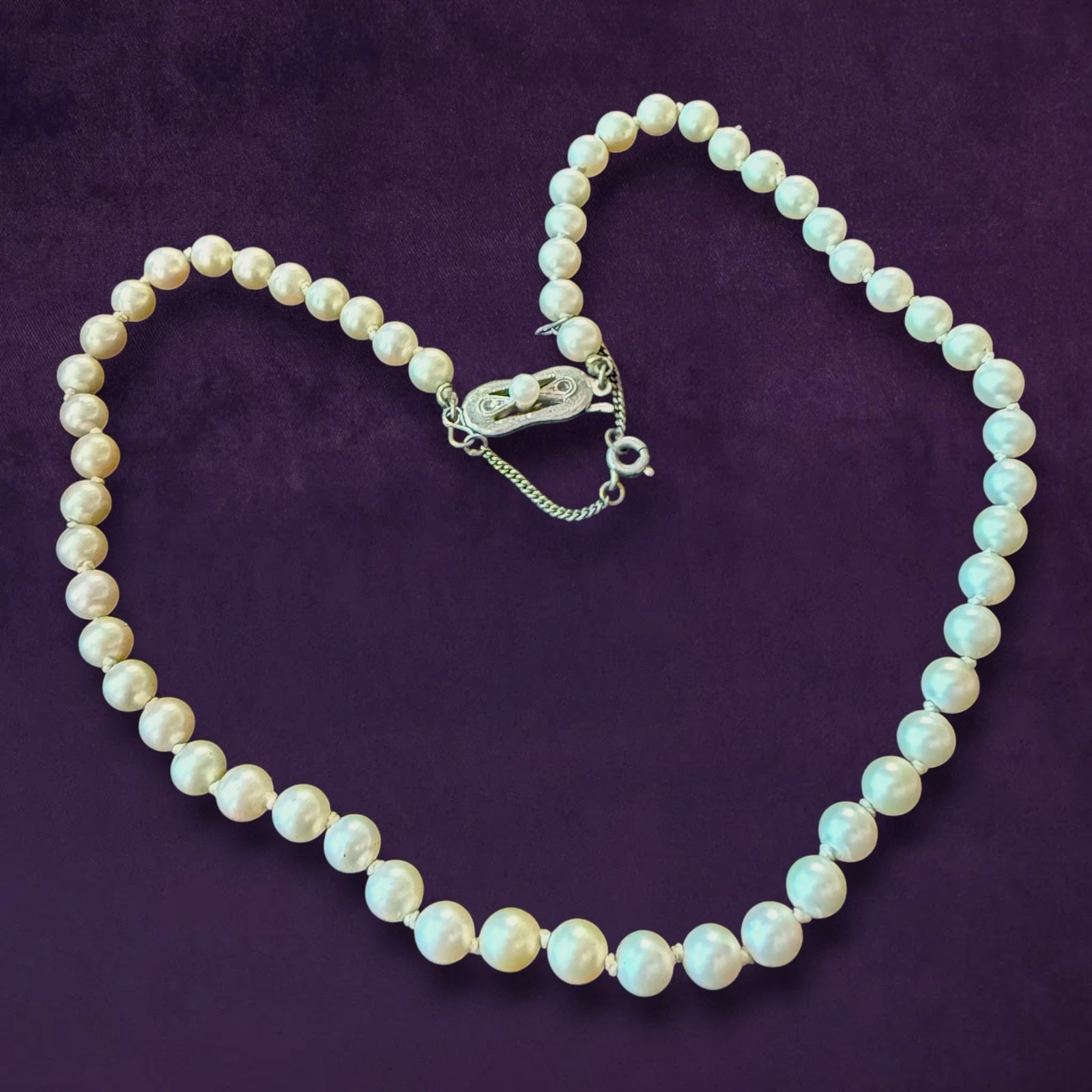 Faux Pearl Necklace Vintage 1940s Choker 16 Inch Beaded Safety Chain