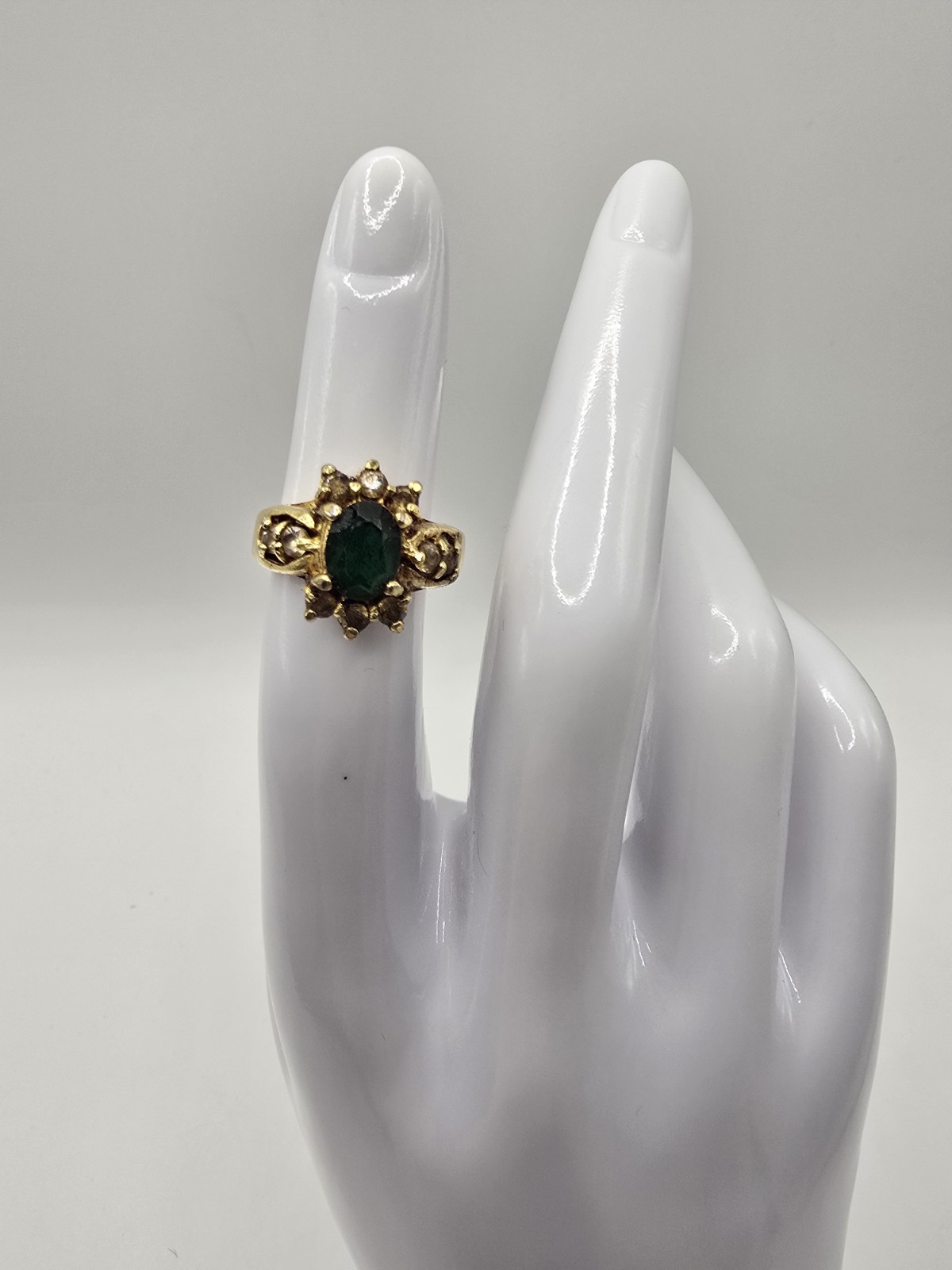 Vintage LIND 14K HGE ring with CZ AND SYNTHETIC EMERALD signed Sz 5.5- 6
