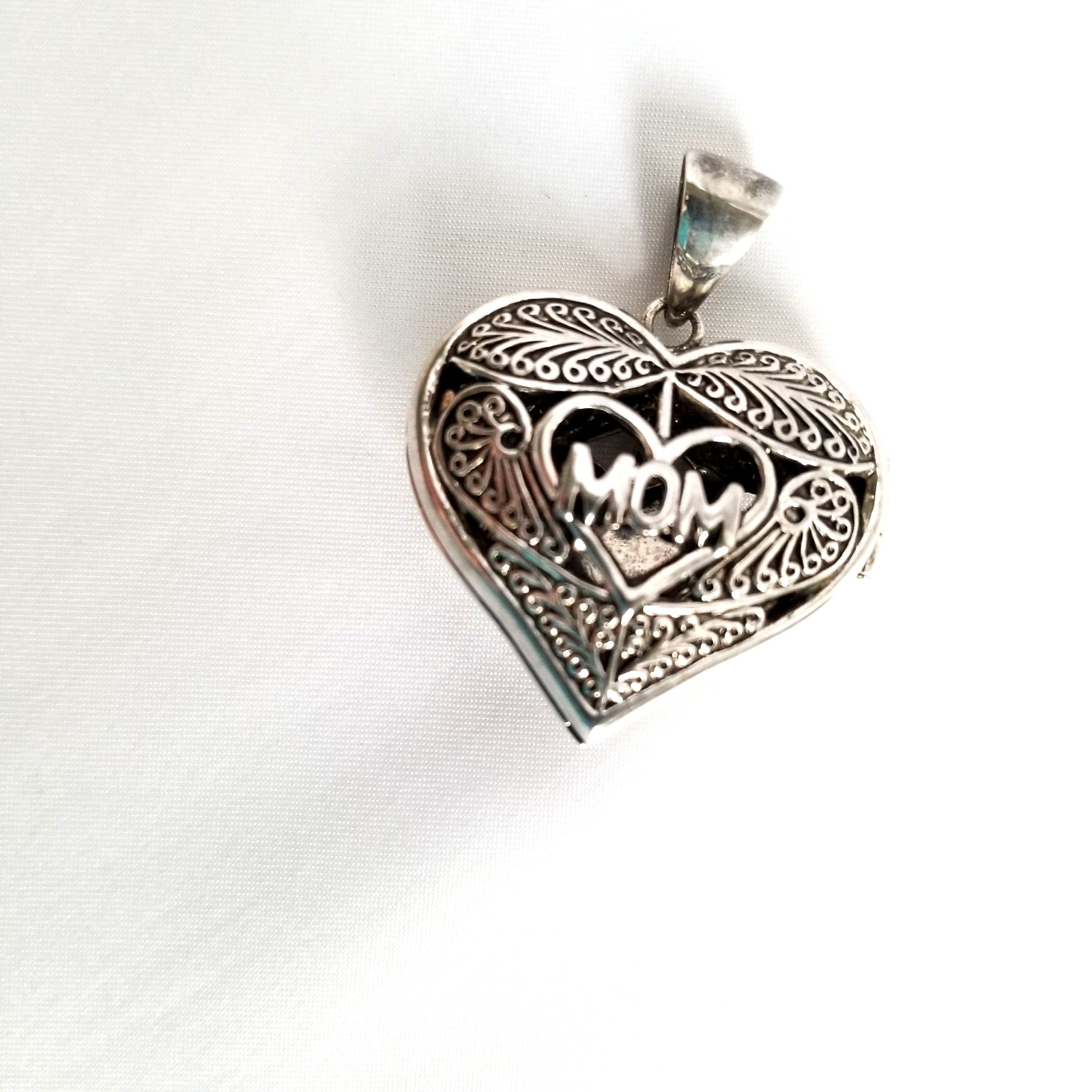 Best Mom heart wings locket puff pendant shiny silver plated filigree