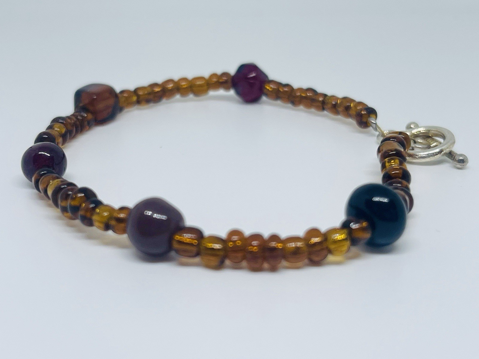 Vintage Earthy Boho Amber Beaded Bracelet Silver Tone Toggle Clasp Size 8”