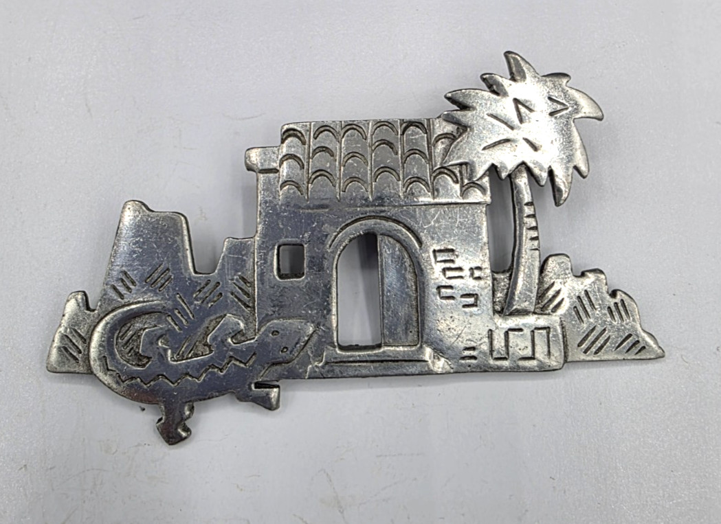 Set of 4 JJ Jonette Brooches Cat Catching Fish, Cow, Bunnies, Casa House – READ