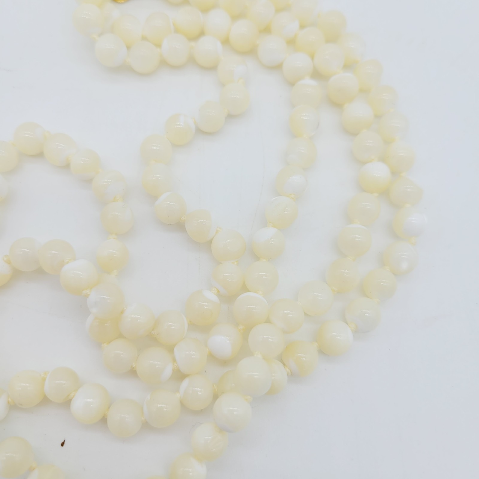 Vtg Monet Mother Of Pearl Beaded Necklace Hand Knotted 36″ 1970’s Sister Clasp