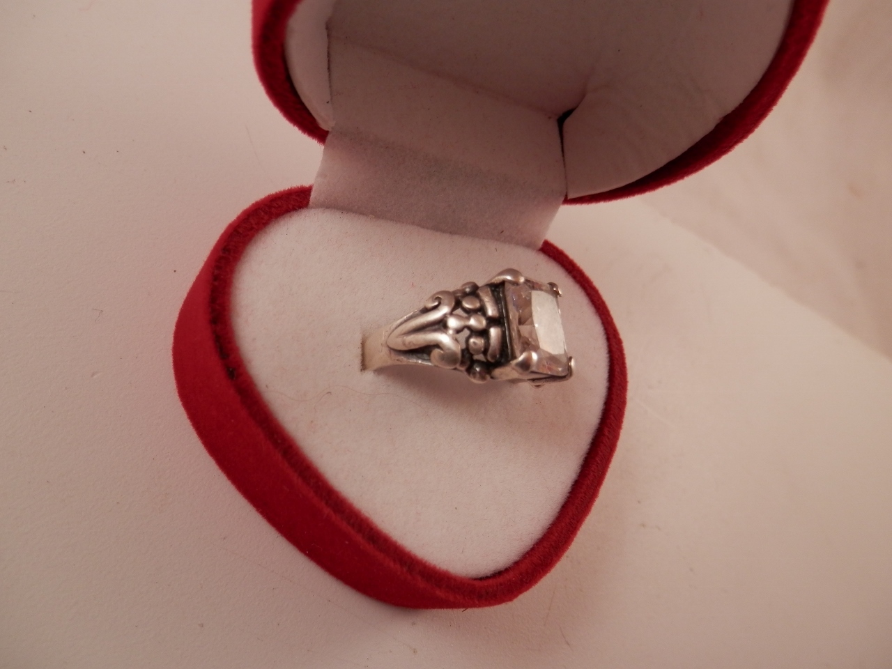 Vintage Clear Topaz Sterling Silver Ring size 6.5 Gorgeous