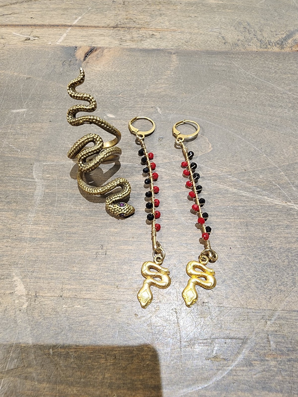 Vintage Lady Art Style Snake Serpent Coiled Wrap Finger Band Ring SZ 5 Brass
