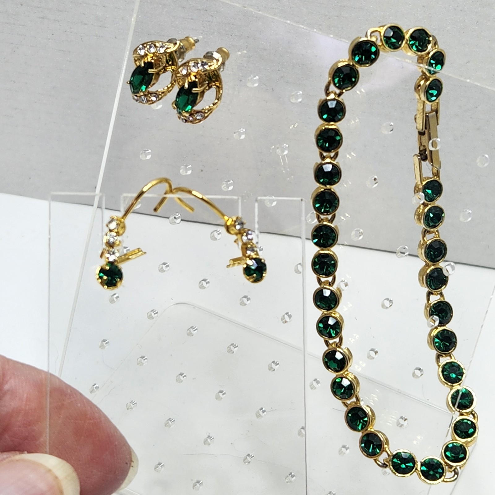 Vintage Emerald Green Rhinestone Goldtone Bracelet 7″ Earrings 2 Pair May Birth