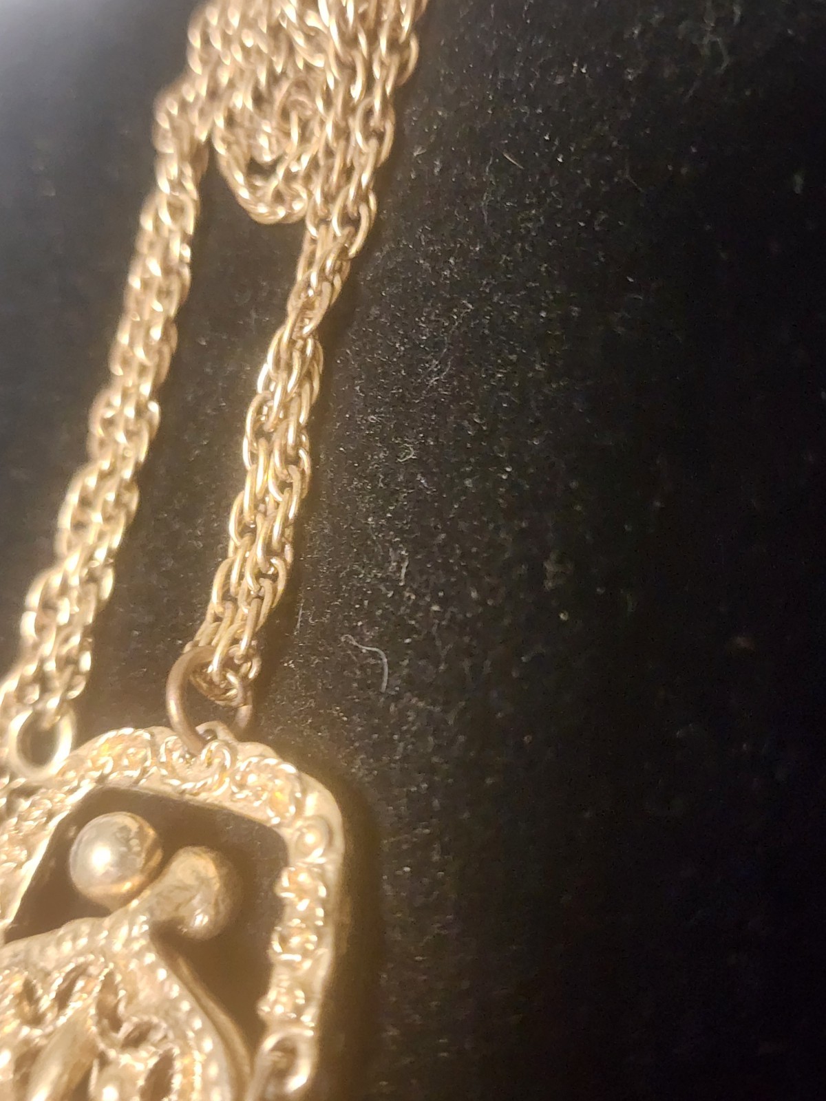 Vtg ART Arthur Pepper Purse Locket Necklace Pendant Gold Tone Filigree Kiss Lock