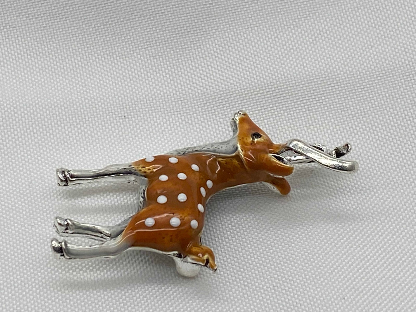 Silver Tone Brown & White Deer Fashion Pin 1″