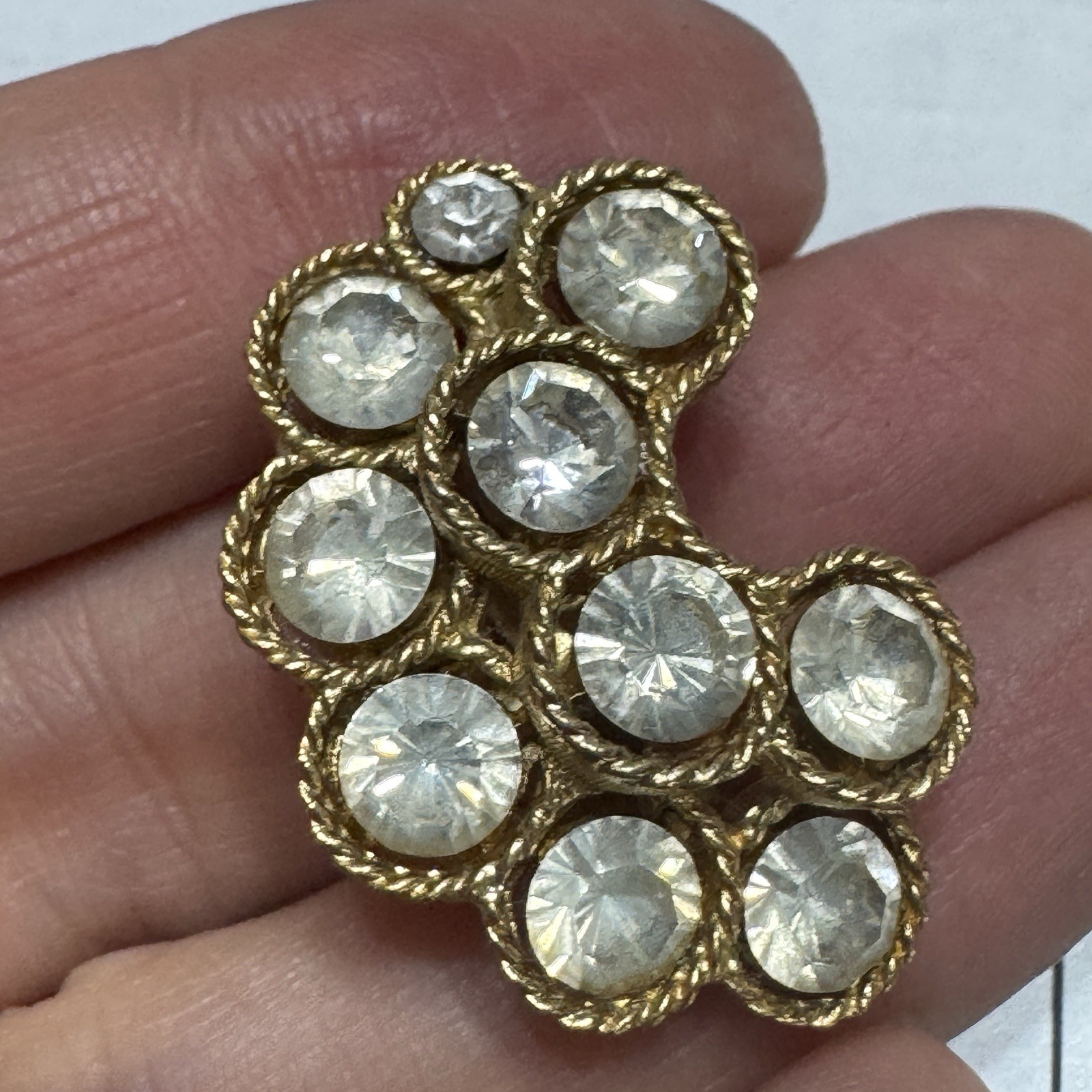 Vtg Lisner White Clear Rhinestone Crescent Clip On Earrings Statement Cluster
