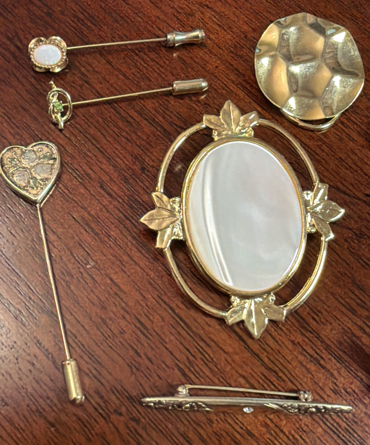 Vintage Gold Tone Brooch Lot 20pc Some Signed Mixed