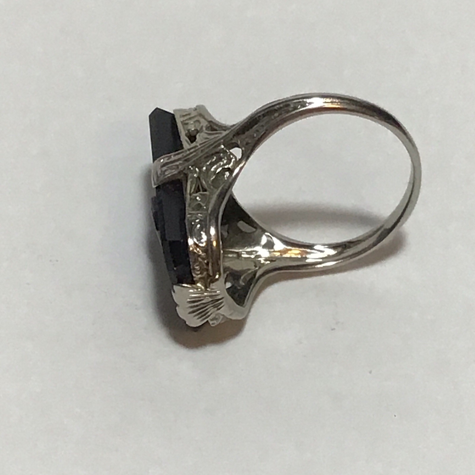 Vintage Art Deco 14k White Gold Filigree Onyx Diamond Ring Size 3.75 Pinky?
