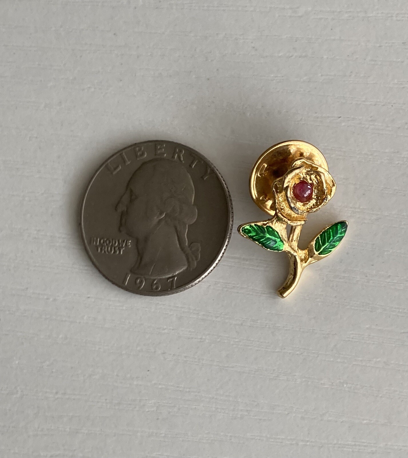 Vintage Rose Flower Lapel Pin Green Enamel Pink Spinel Gem Gold Tone 3/4in 3.3g