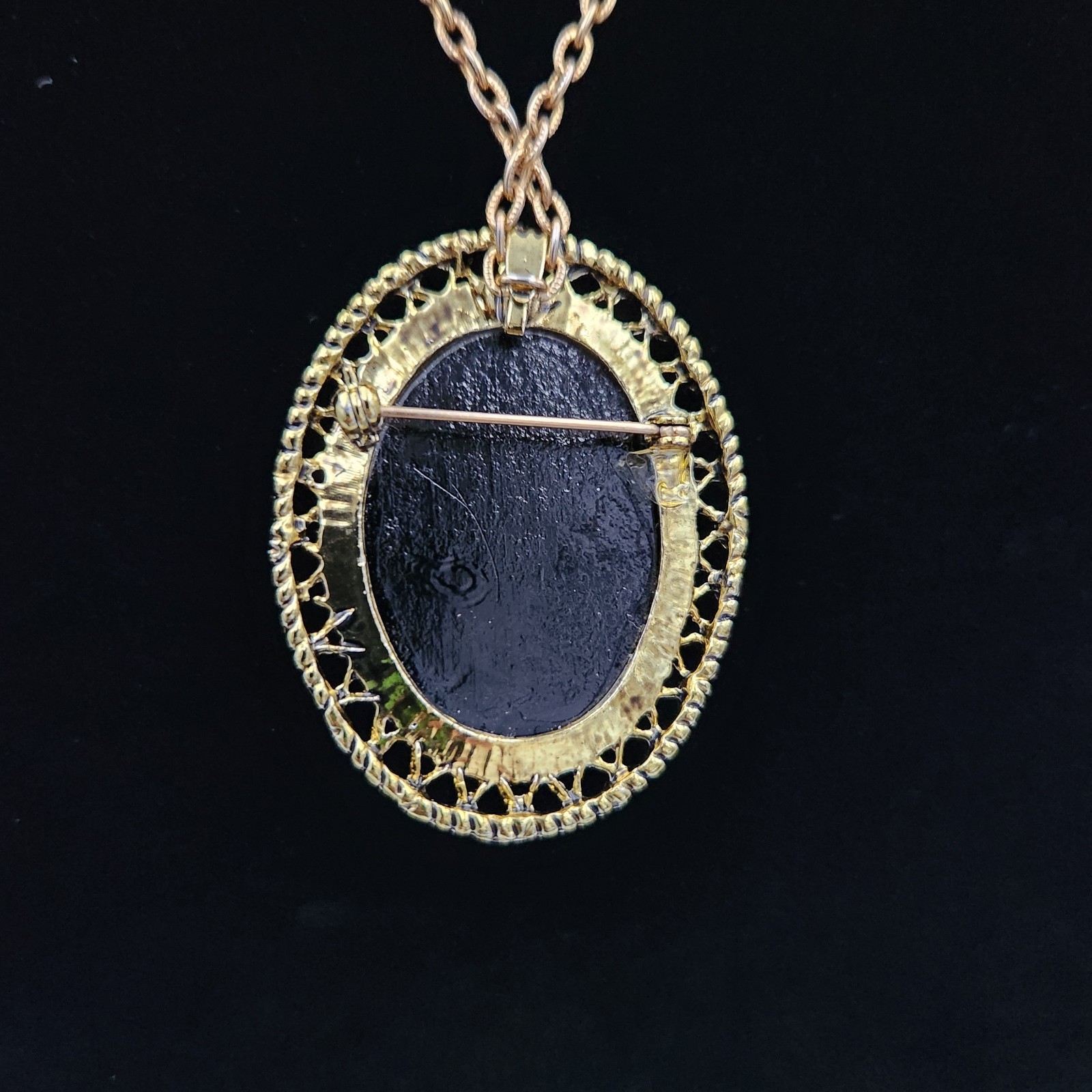 Vintage 50s Gold Tone Chain w/ Black Glass Cameo Pendant/ Brooch & Earrings Set