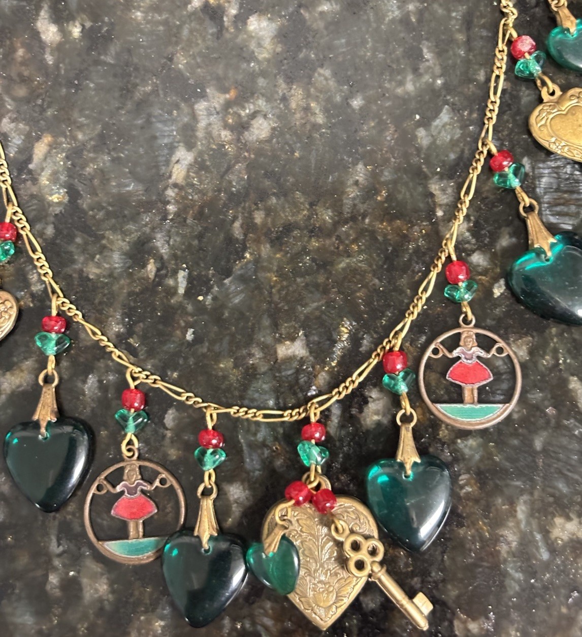 Vtg Glass Works Studio Hearts & Charms Necklace Green & Red