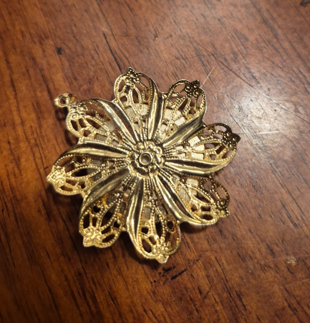 Vintage floral pendant, purple and blue flowers
