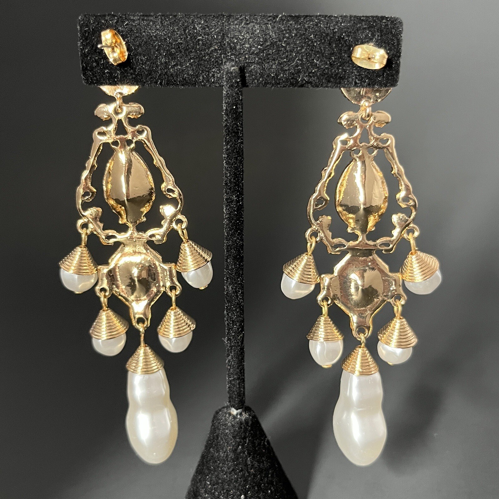 Baroque Chandelier Earrings Gold Red Faux Pearl Pierced Dangle Ornate Runway