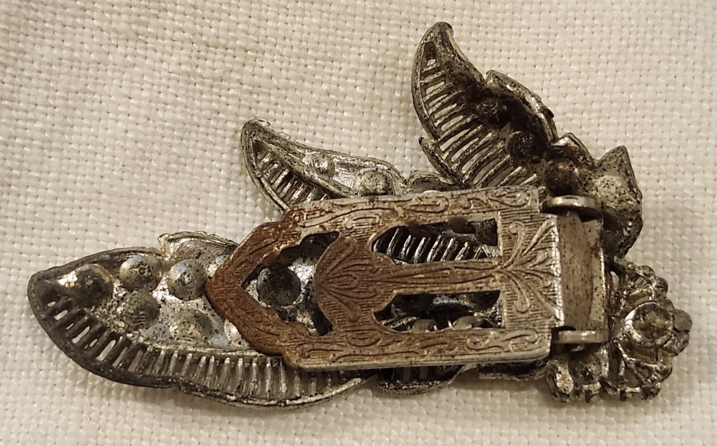 Vintage Art Deco Dress Clip – Silver Tone w/ Rhinestones & Filigree 2″ x 1.5″