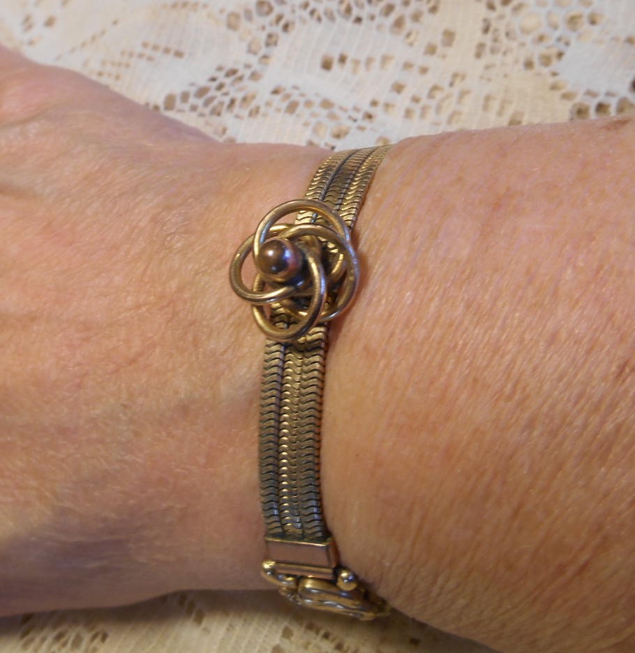 Vintage Unusual Carl Art Sweetheart Love Knot Expansion Bracelet Gold Filled