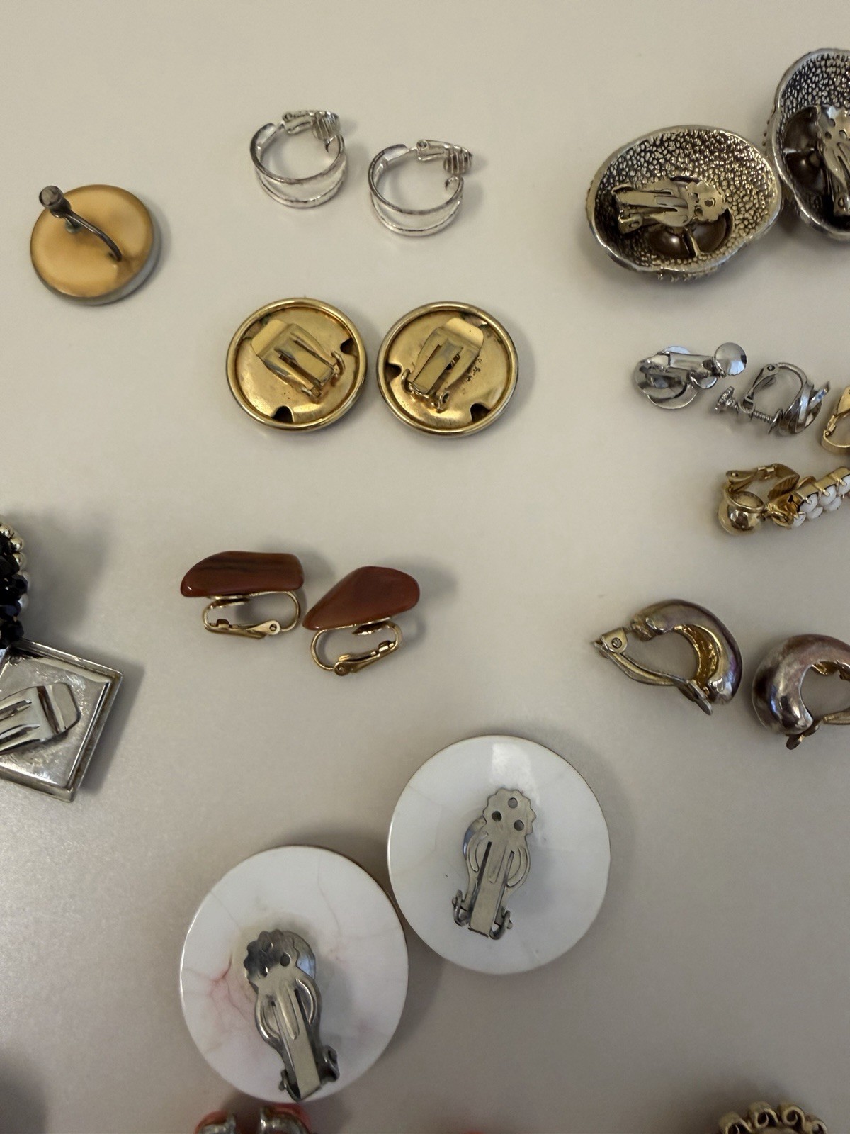 Lot Of Vintage Retro & Modern Clip On Earrings 60s 70s 80s 90s To Now 25 Pairs