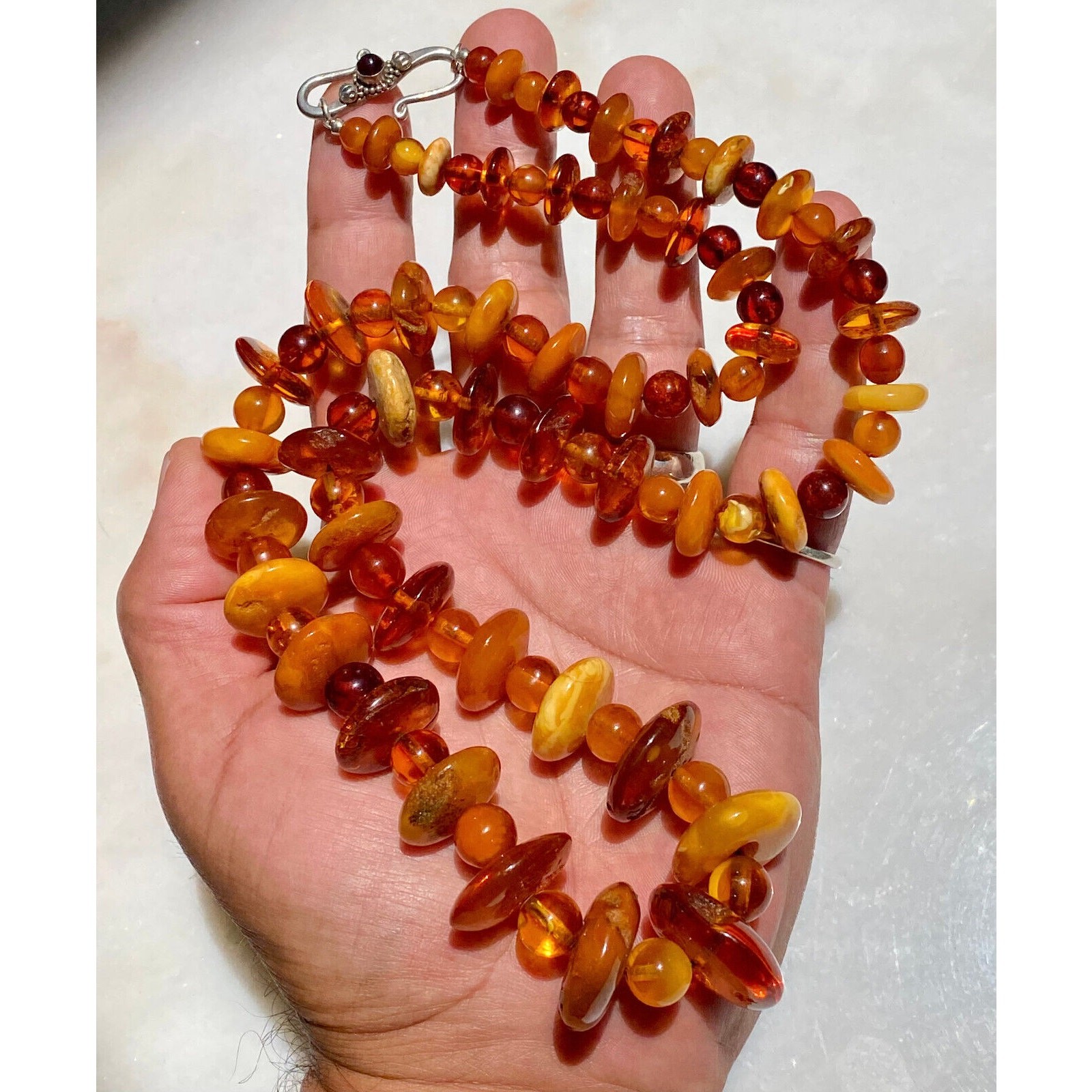 VTG BALTIC HONEY COGNAC BUTTERSCOTCH AMBER GRADUATED BEAD NECKLACE 64 GRAMS 27″