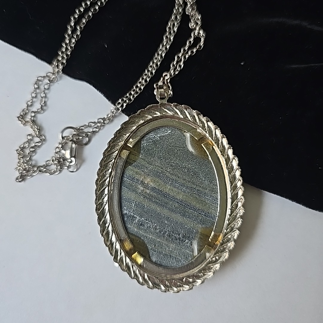 Vintage Retro Silver Plated Green Agate Stone Pendant Chain Necklace 30″L