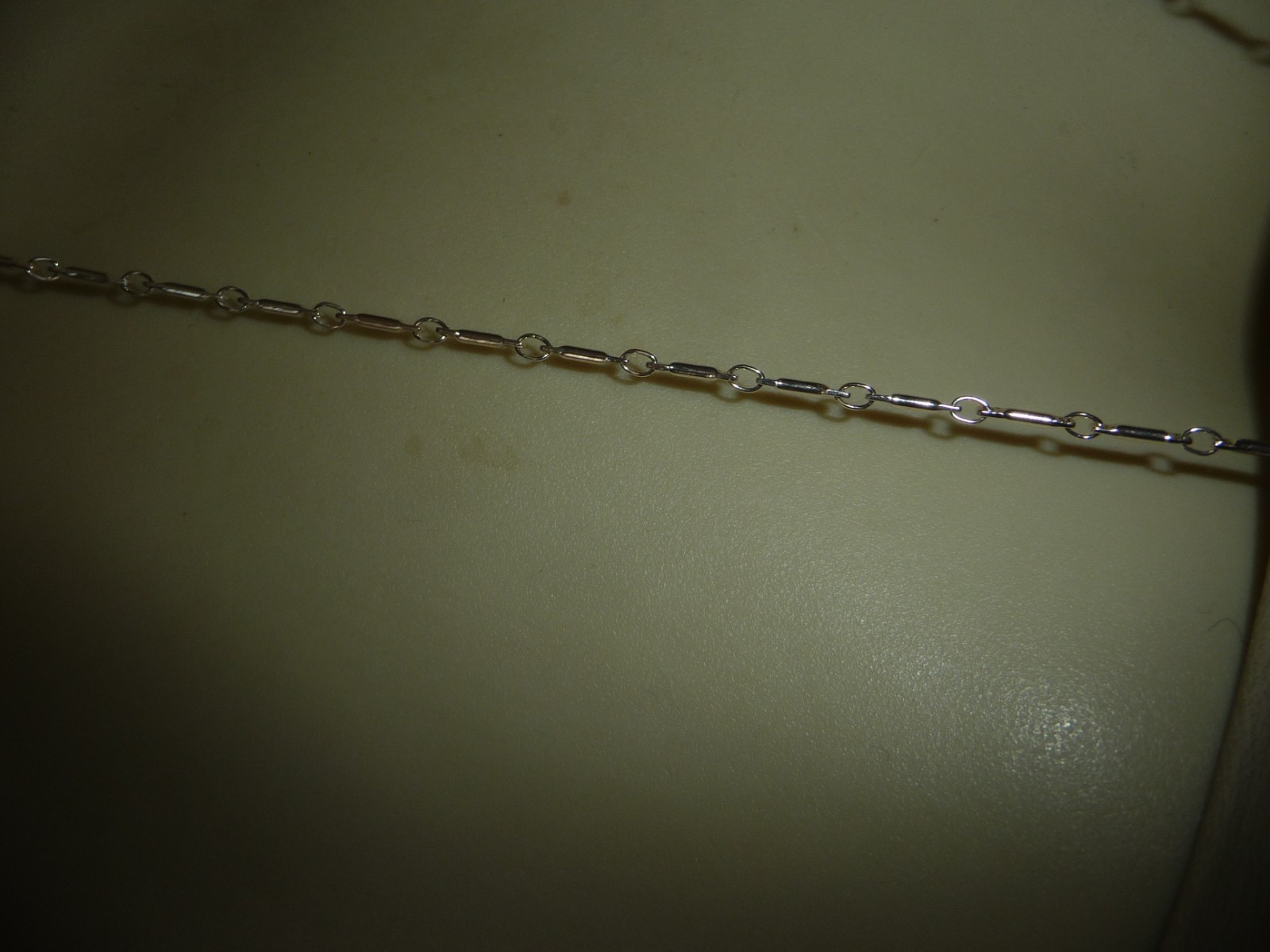 STELLA & DOT PENDANT 3” L SPARE W CHAIN NECKLACE #30/9