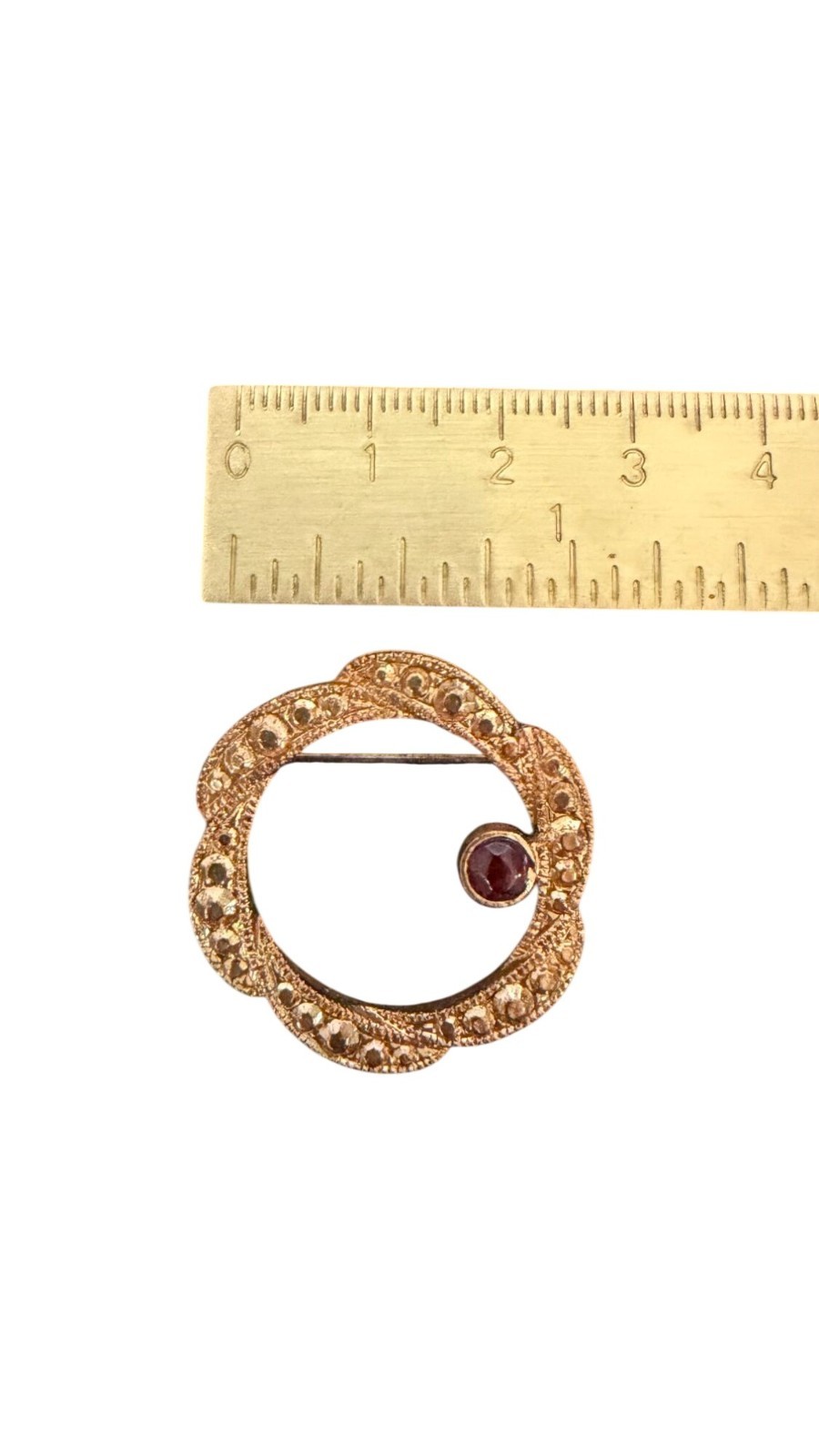 Vintage Bright Gold-Tone Wreath Circle Brooch Red Gem Accent