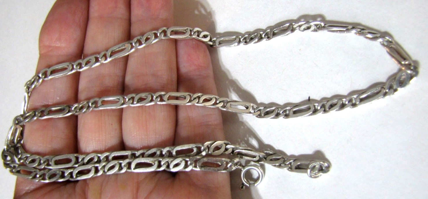 Sterling Silver Figaro Chain Necklace 20″ 4.6mm 18.9 Grams Vintage Italy Style