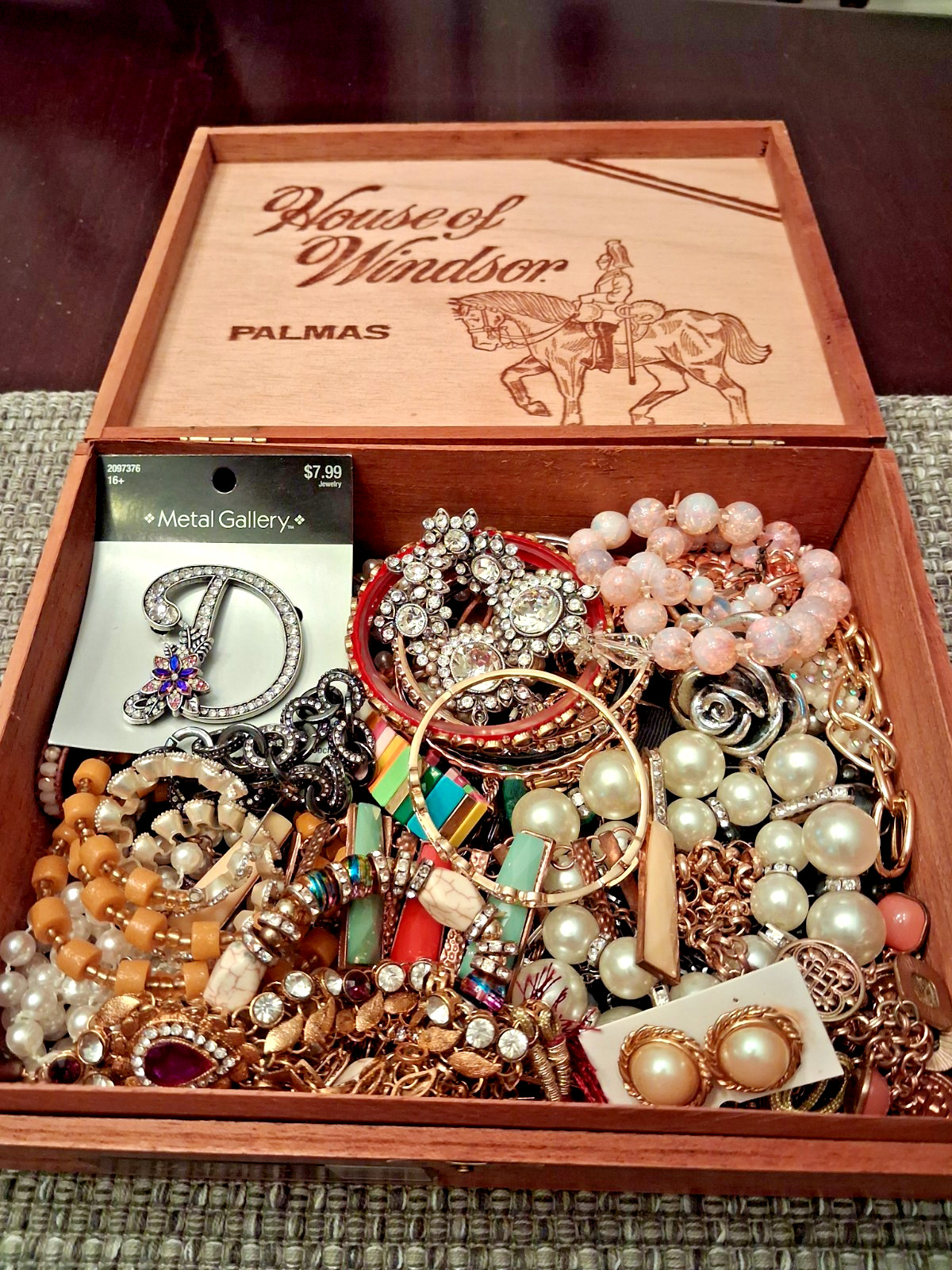 Vintage Modern Costume Jewelry Lot 50 + Pieces All Wearable Necklaces Bracelets
