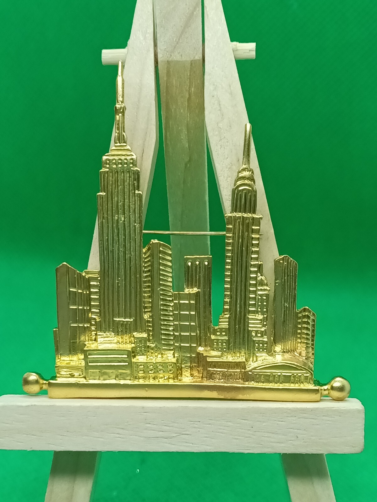 Vintage Buildings Sky Scraper Gold Tone Buildings Brooch Broach Jewelry