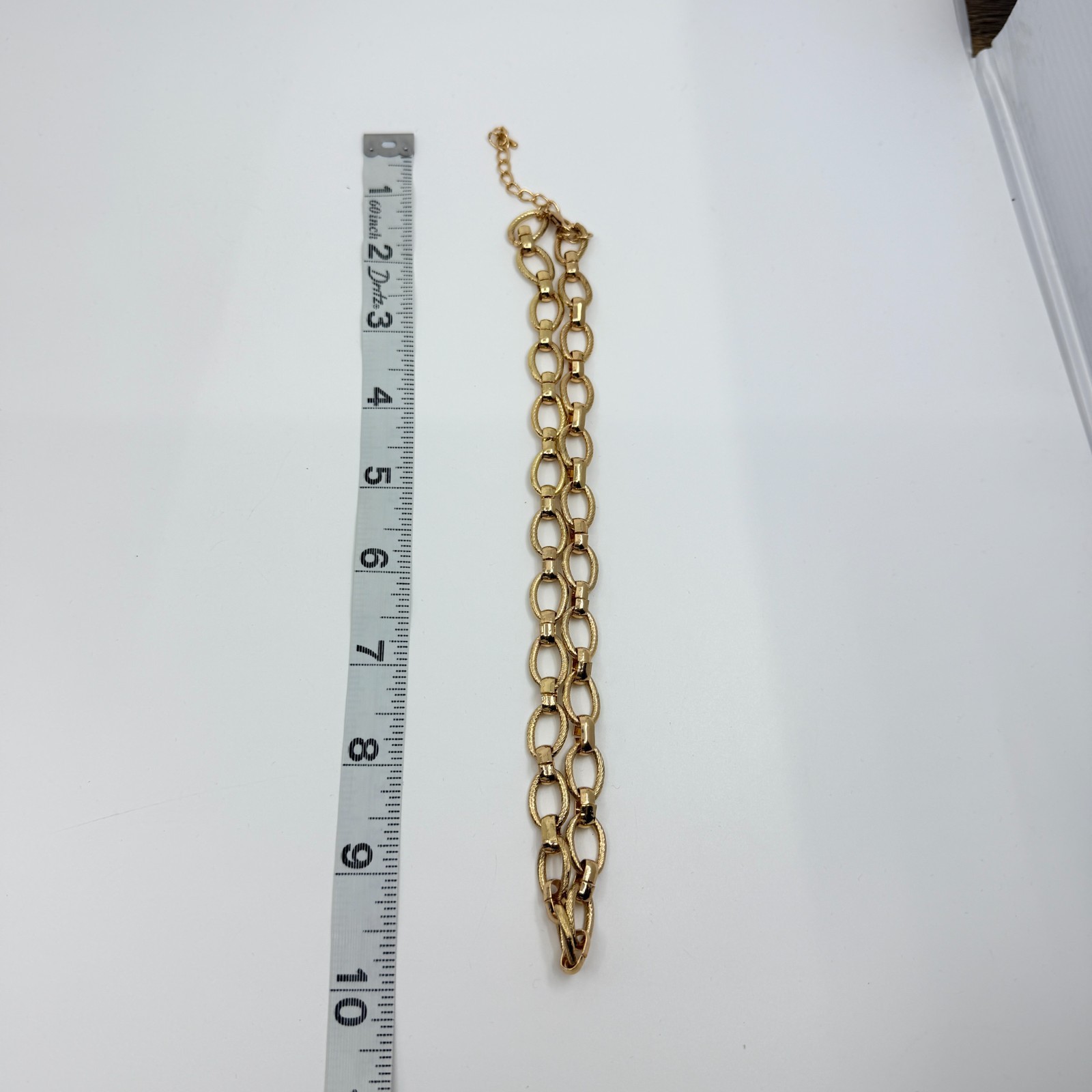 Vintage Gold Tone Textured Oval Link Collar Necklace Retro Adjustable Extender