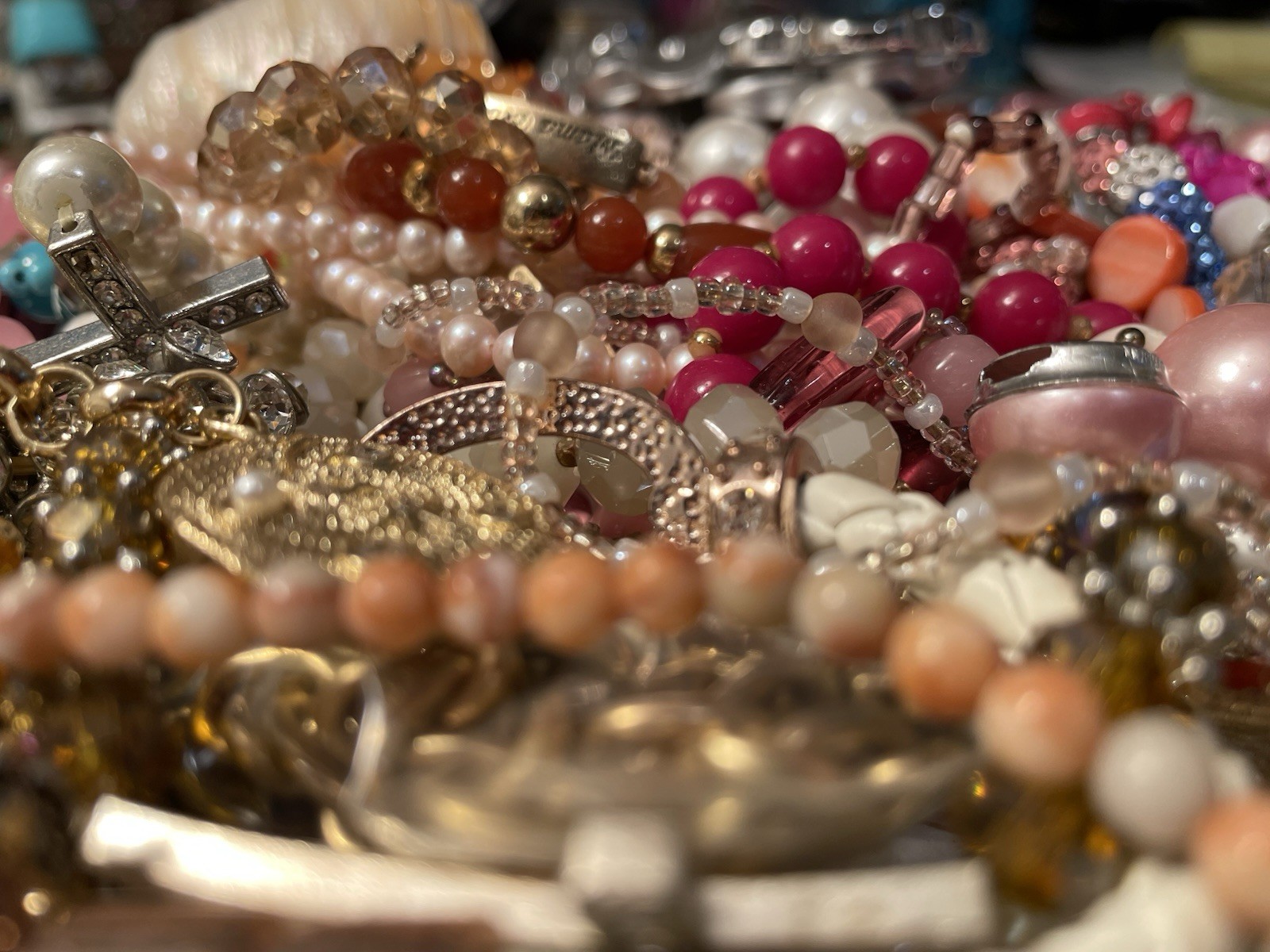 4Lb Mixed Mystery Jewelry Lot Vintage Mod Boho Beaded Necklaces Bracelets