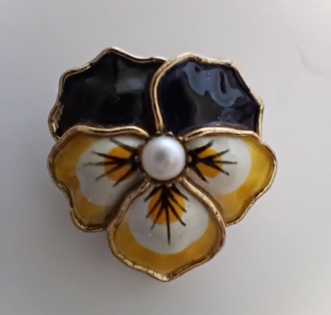 Vintage PAIR of Enamel Painted PANSY Flower Faux Pearl SCATTER Brooch Pin (2 PC)