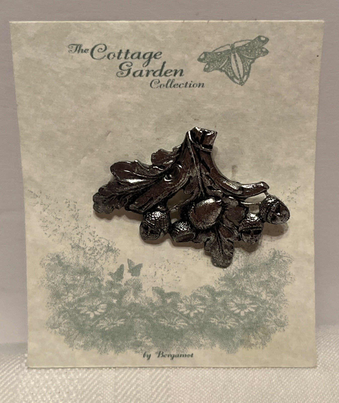 Vintage Bergamot “The Cottage Garden Collection” Pewter Acorn Fall Brooch New!