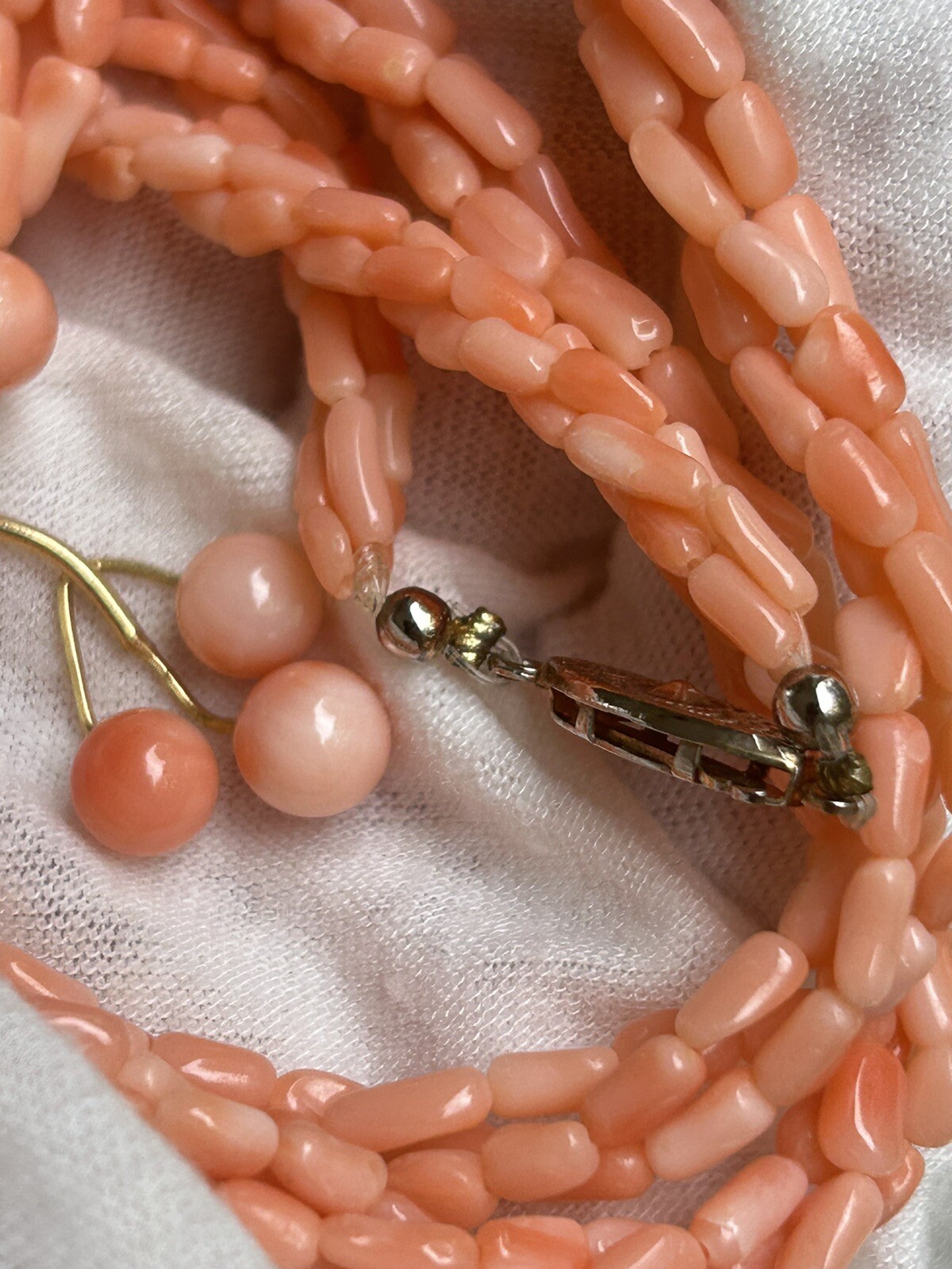 VTG Angel Skin Coral Tube Twisted Strand Necklace Pendant Genuine Pink Art Deco