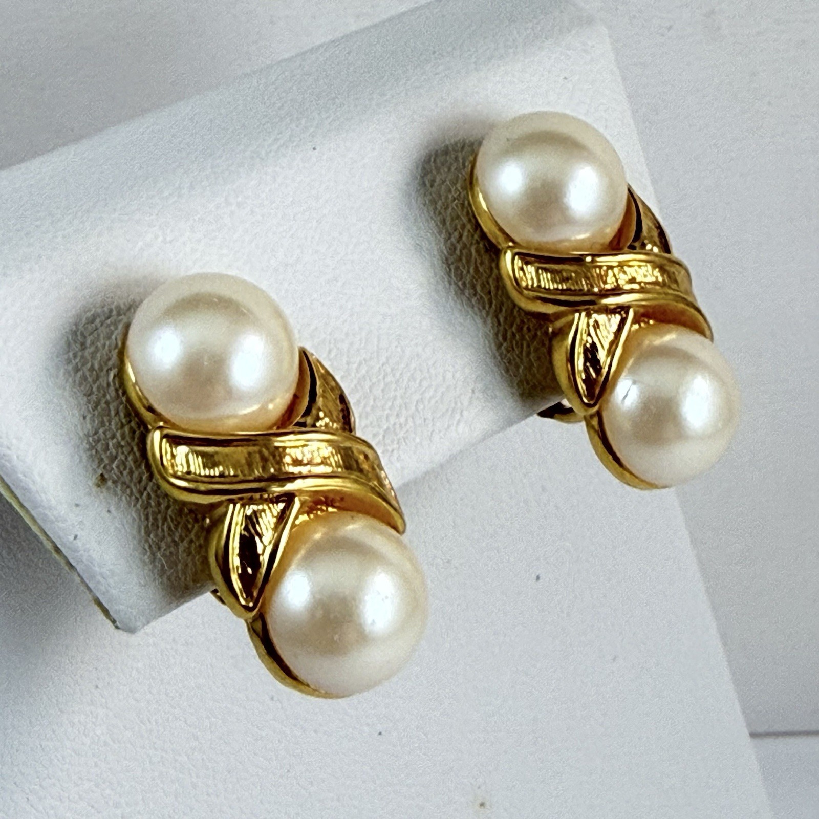 Vintage NAPIER Faux Pearl Gold Tone Adjustable Clip on Earrings