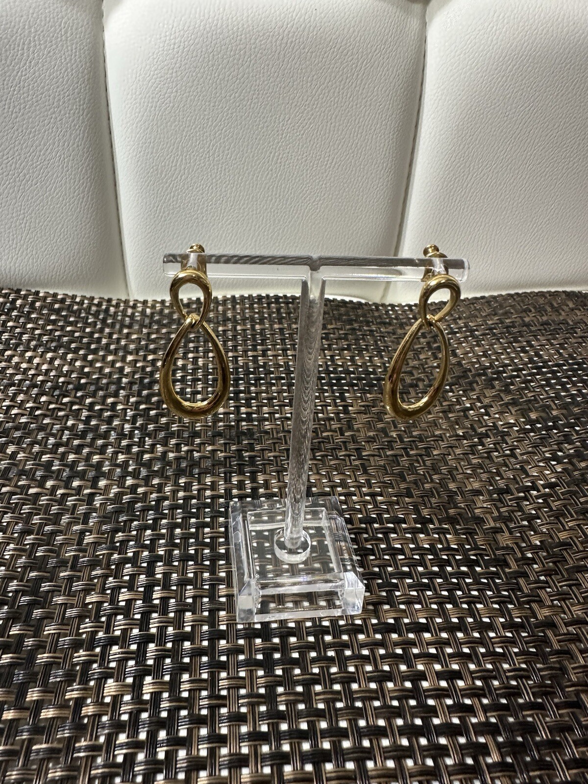 VTG 1980’S SIGNED MONET LOZENGE DROP PIERCED GOLD TONE EARRINGS