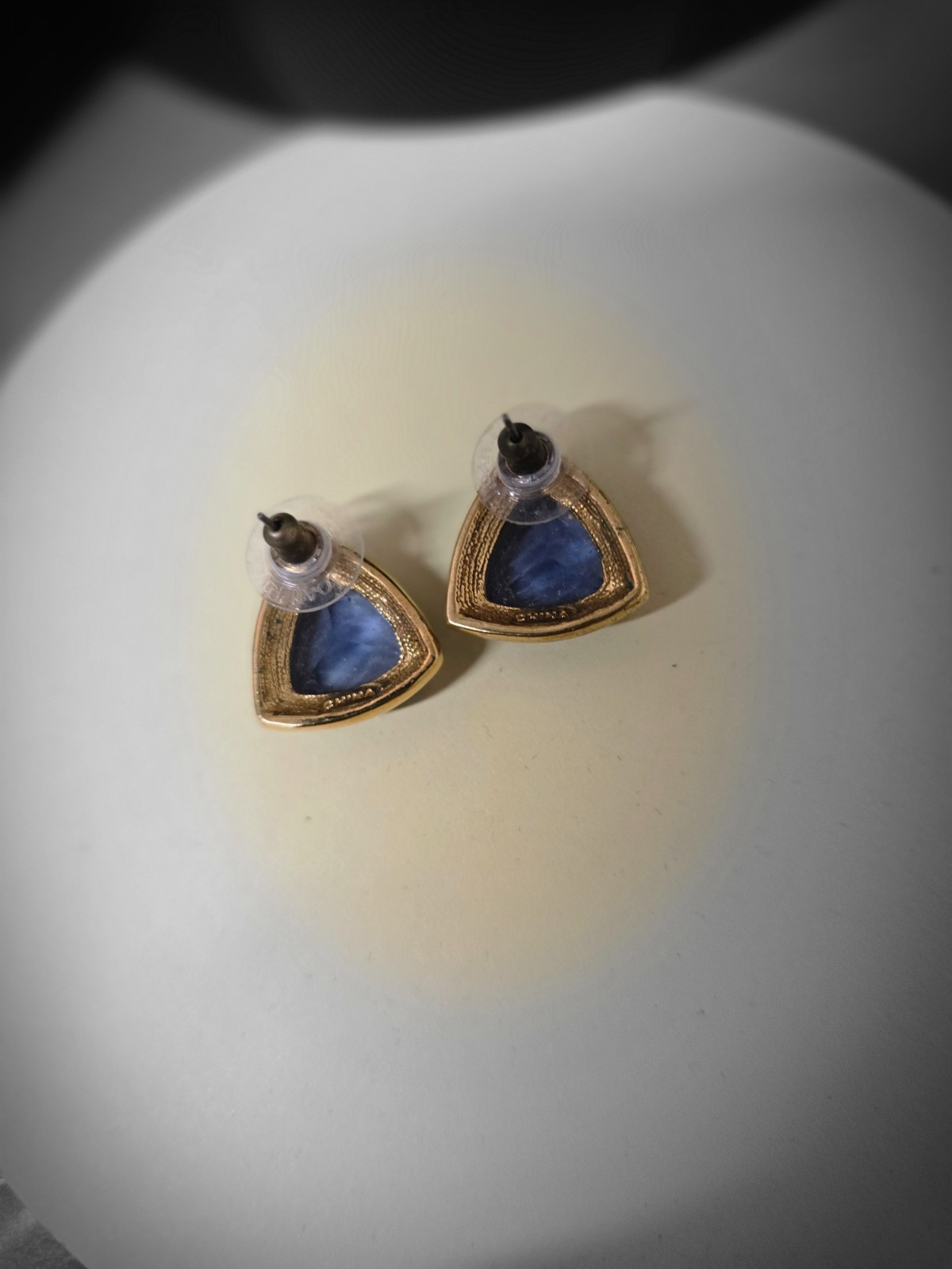 JOAN RIVERS IMPRESSIVE BLUE TRILLION PIERCED EARRINGS