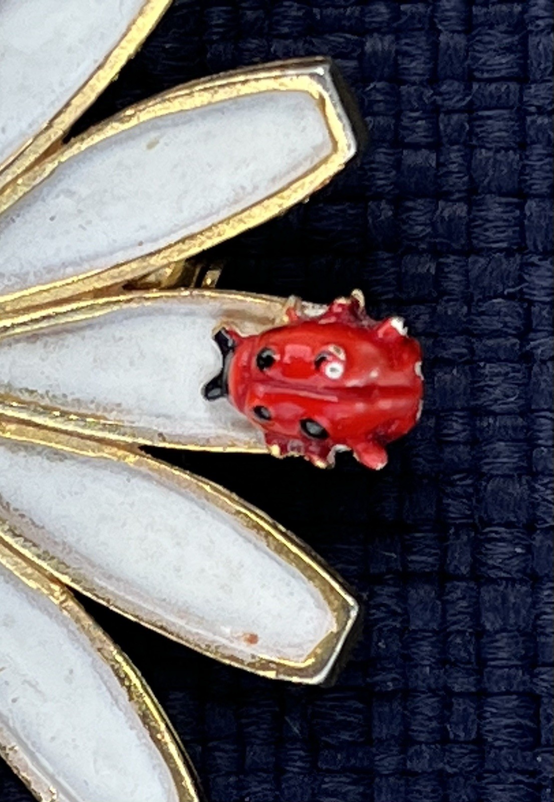 Vintage Signed Weiss Ladybug on Daisy Brooch 1960’s Almost 2″Diameter