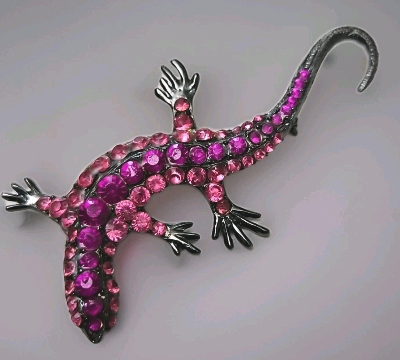 3″ Salamander Brooch Pink Rhinestones Gunmetal enamel Unsigned EUC