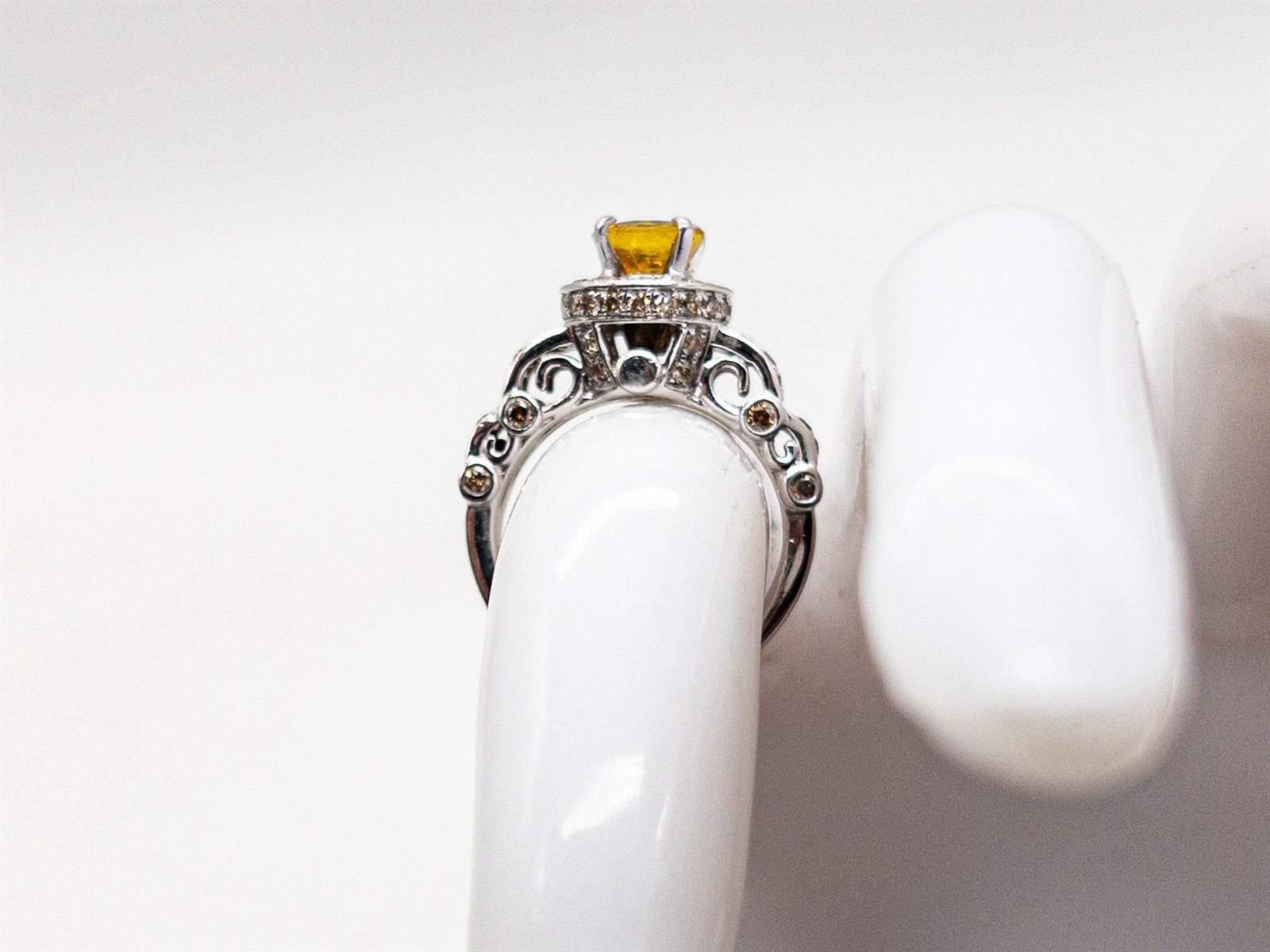 $5350 LEVIAN 2.5ct Natural Yellow Sapphire Champagne Diamond 14k White Gold Ring