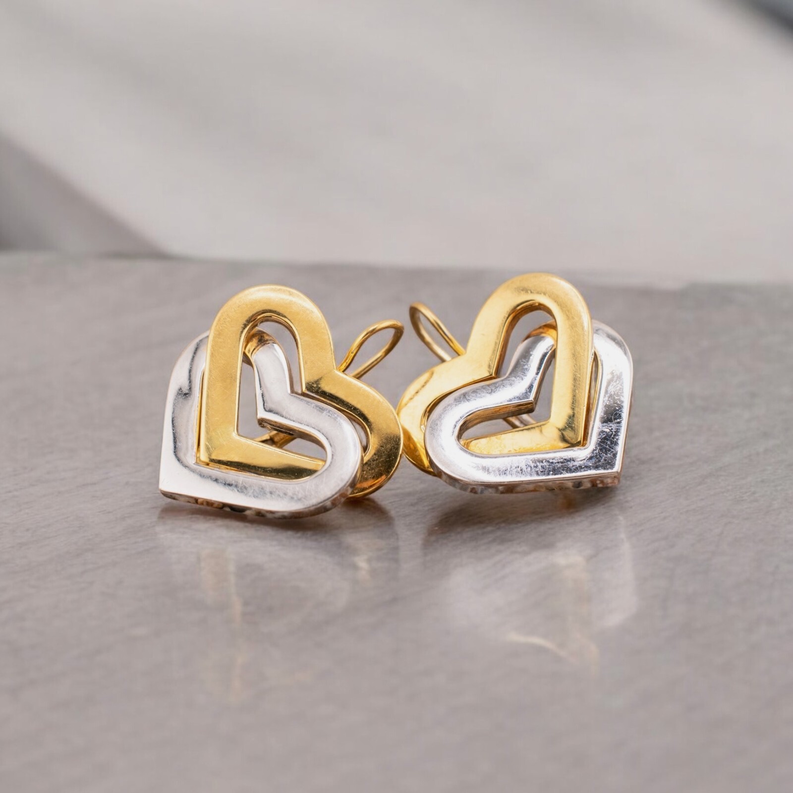 Vintage 18 Karat Two-Tone Overlapping Double Heart Leverback Earrings 1 inch