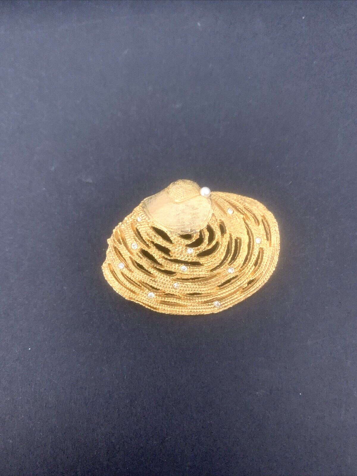 Vintage Gold Tone Seashell Brooch with Rine Stones and Faulx Pearl