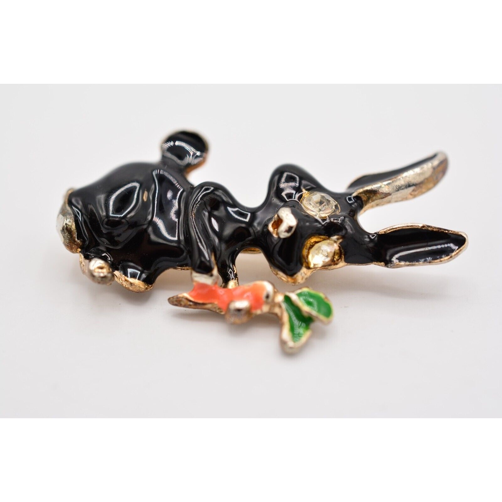 Vintage Rabbit Pin Brooch Black Bunny Enamel Carrot Small Cute Tiny BinAL