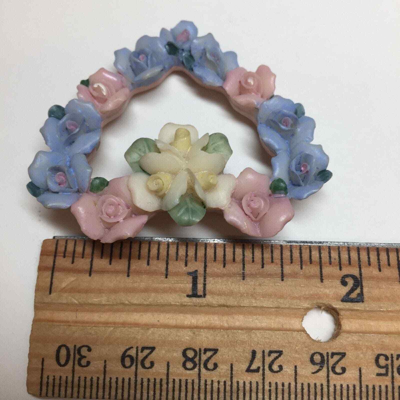 Avon HEARTS and ROSES Brooch Vintage Pin Pastel Yellow Pink Blue Floral Flowers