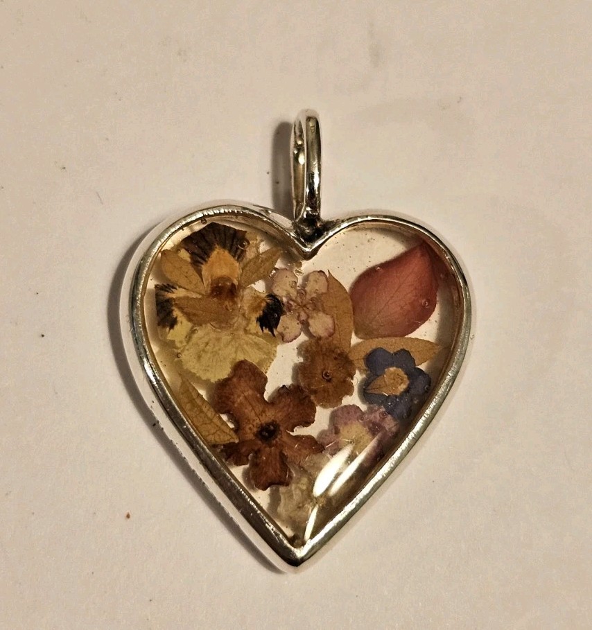 Sterling Art Deco Heart ❤ Pendant ATI Mexico Real Dried Flowers in Resin #S53/01